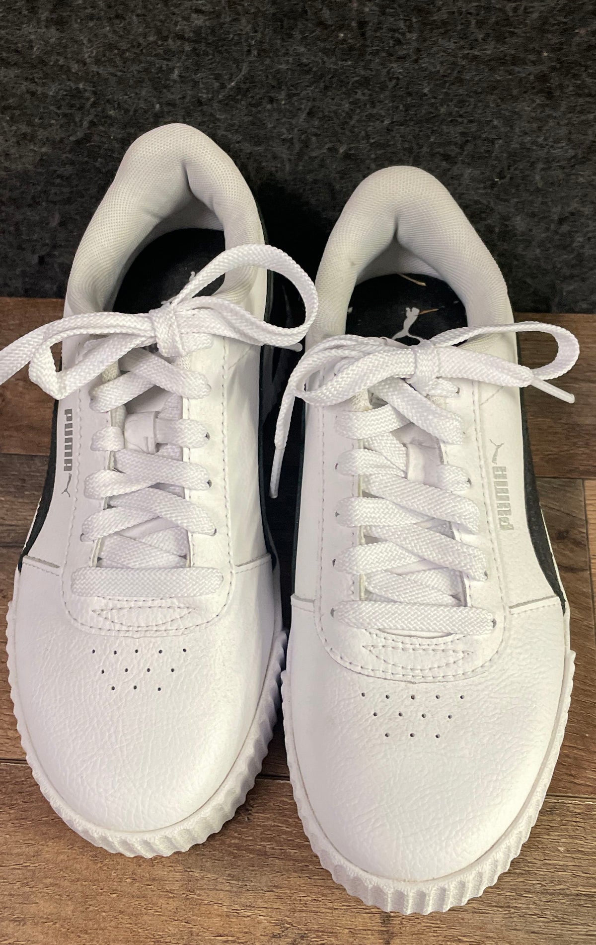 Puma Carina White Black Women's Platform Sneakers Size 6