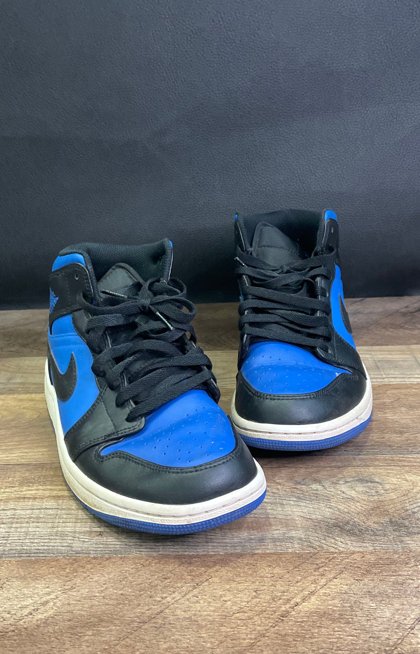 Nike Air Jordan 1 Mid Hyper Royal Black Sneakers Size 8