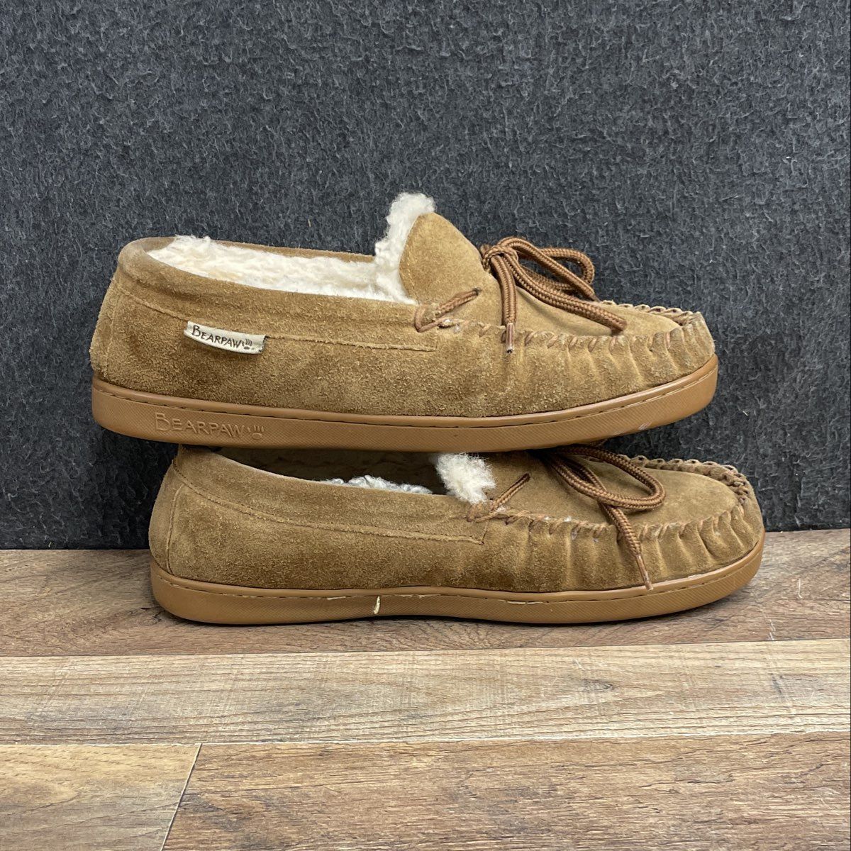Bearpaw Moc II Tan Suede Sheepskin Lined Men's Moccasin Slippers Size 9