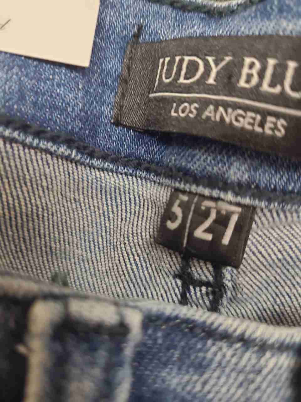 Judy Blue Women's Skinny Fit Light Wash Distressed Jeans Sz 5/27 NWT
