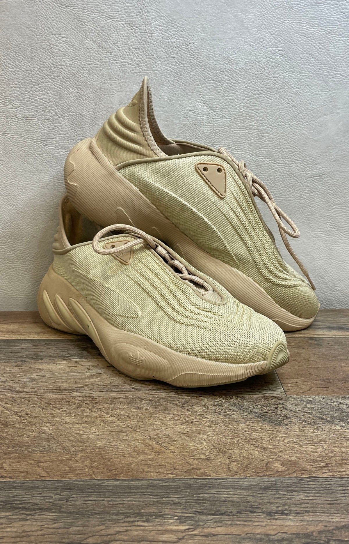 Adidas Ozelia Savanna Beige Lifestyle Sneakers Men's Size 8