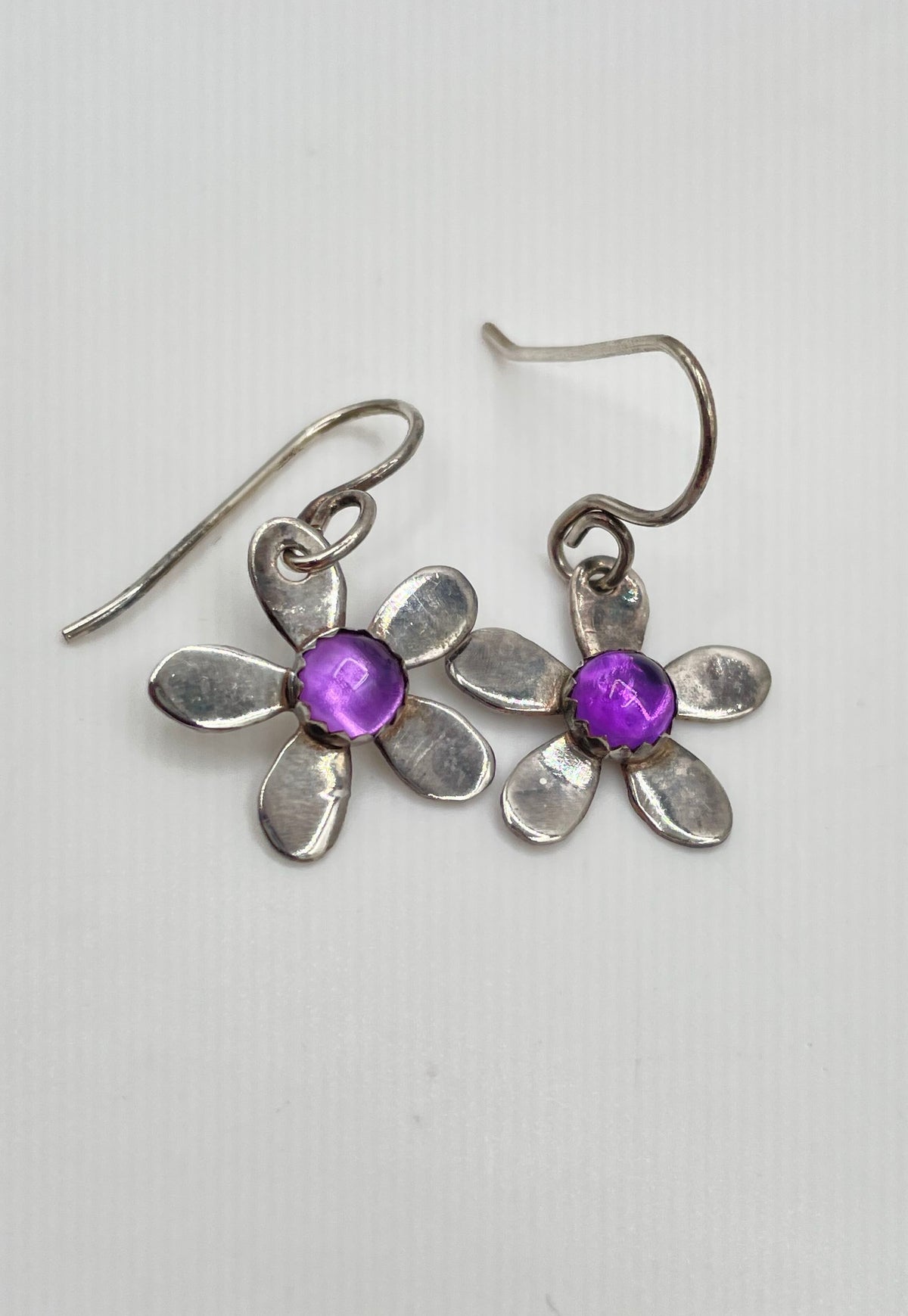 925 Sterling Silver Amethyst Flower Dangle Earrings 2.4g