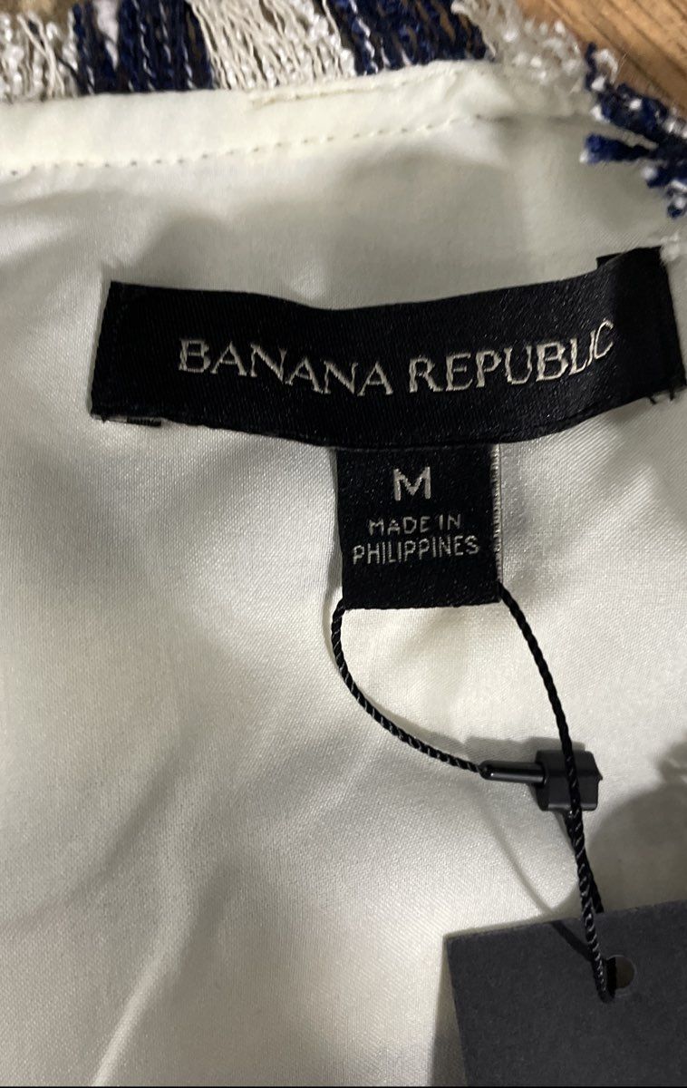 Banana Republic Women's Blue White Striped Sleeveless Fringed Top Sz M NWT