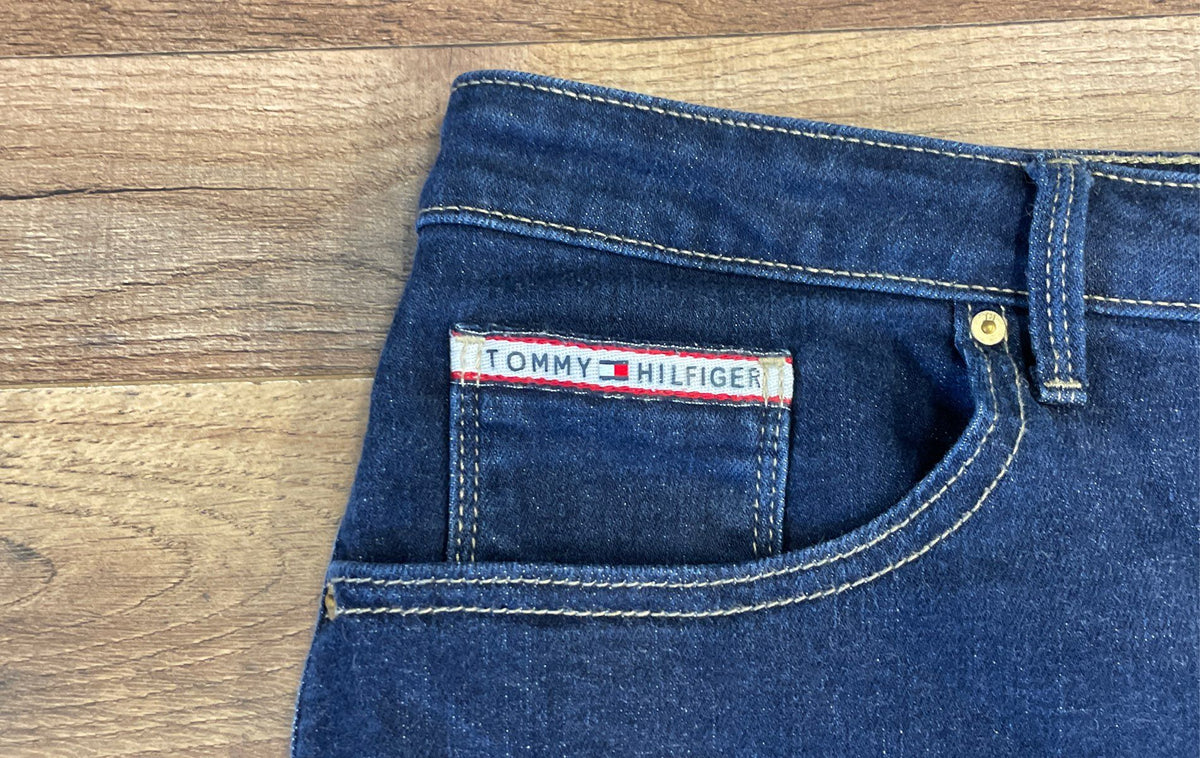 Tommy Hilfiger Women's Greenwich Dark Wash Denim Cuffed Shorts Sz 12