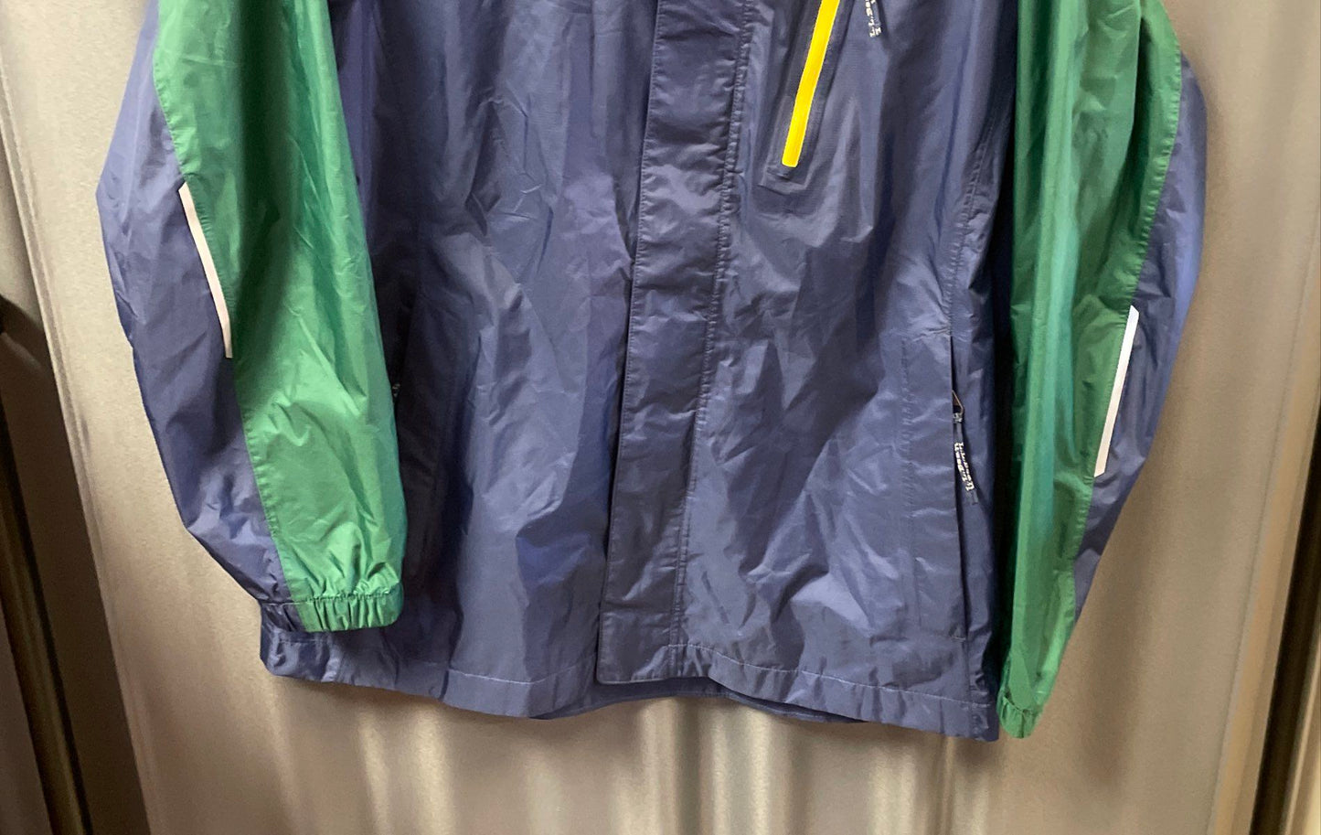 LL Bean Youth Rain Jacket Windbreaker Green Blue TEK Recycled Nylon Sz XL 18