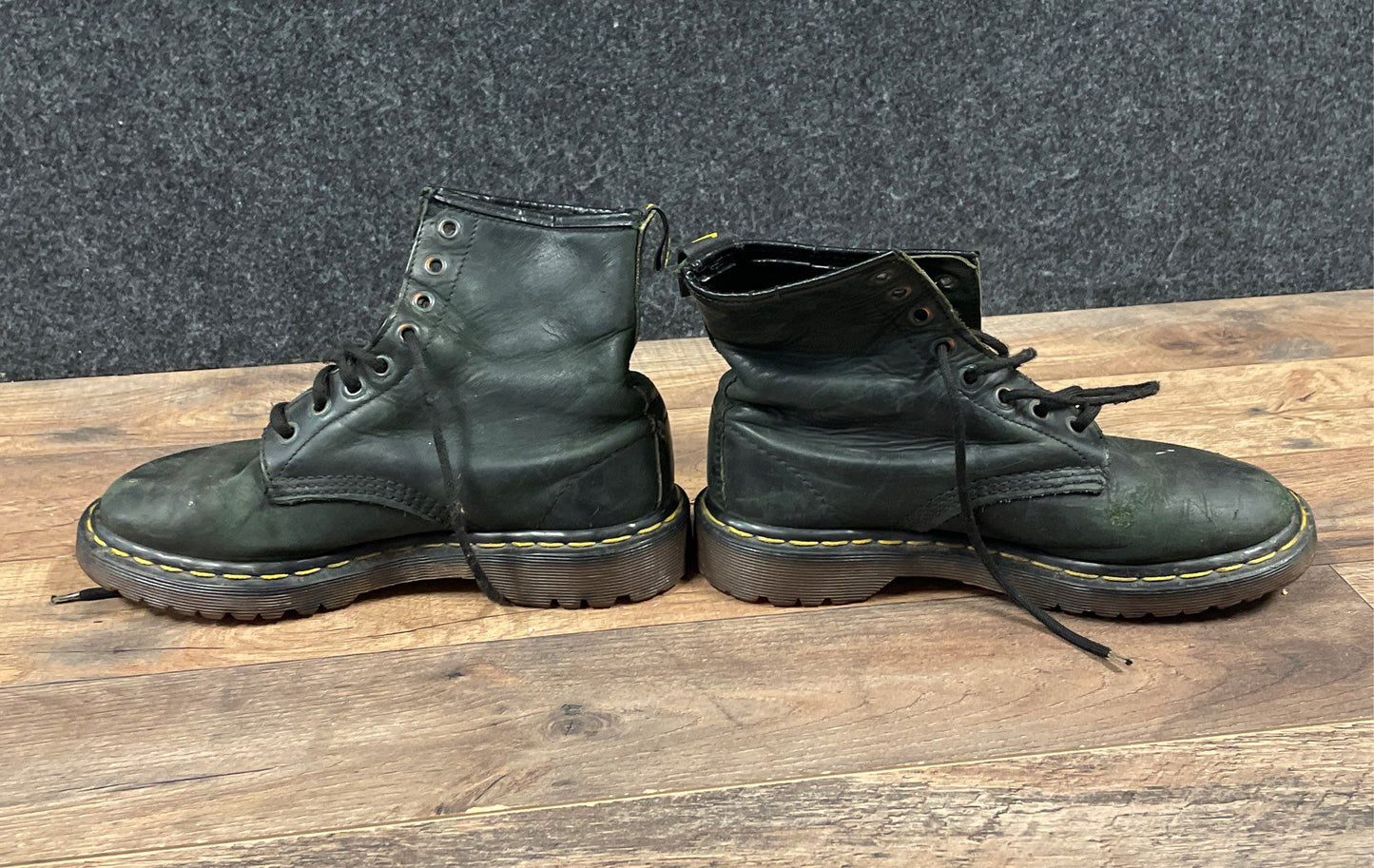 Dr. Martens 1460 Black Leather 8-Eye Lace Up Combat Boots Size Not Specified