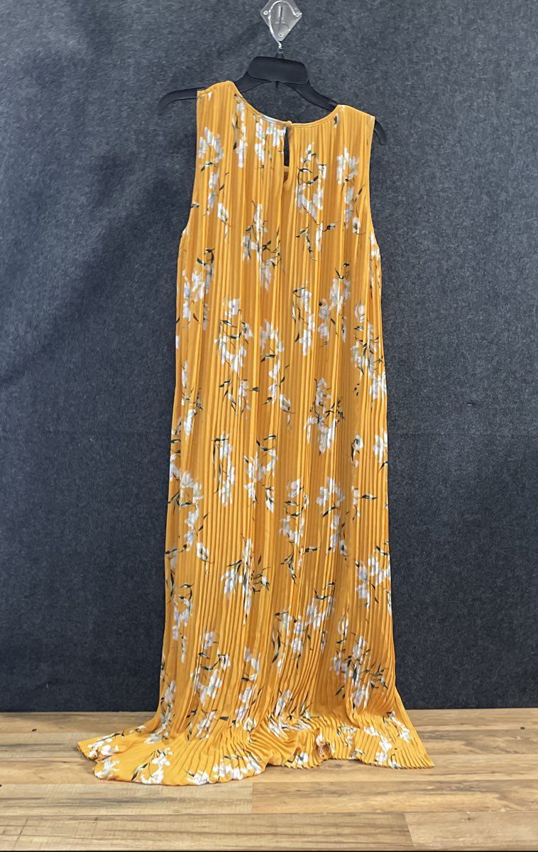 Banana Republic Women's Yellow Floral Pleated Sleeveless Maxi Dress Sz M NWT