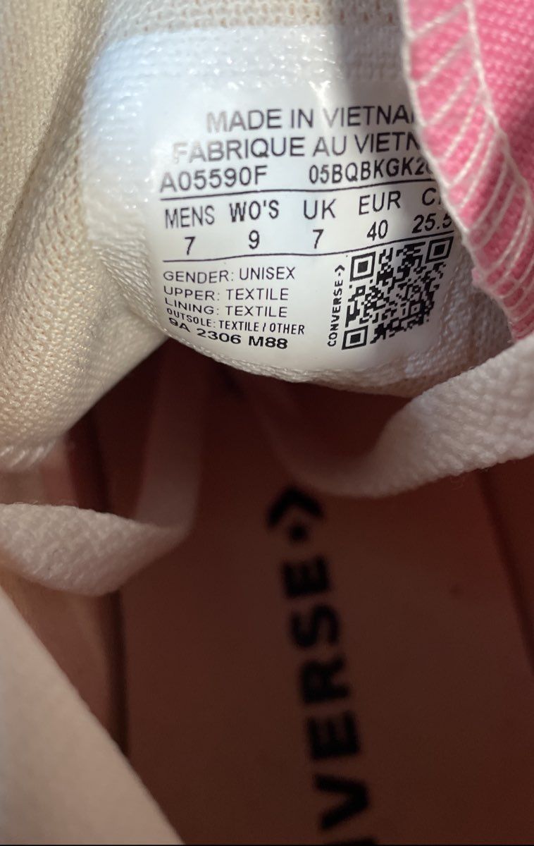 Converse Chuck Taylor All Star Pink High Top Women's Size 9