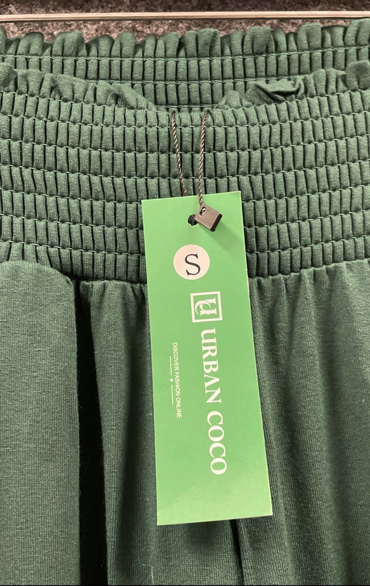 Urban Coco Women's Green Smocked High Waist Wide Leg Palazzo Pants NWT Size S
