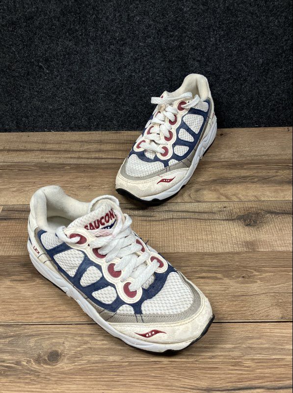 Vintage 2001 Saucony GRID White Navy Red Running Shoes Women's Size 5