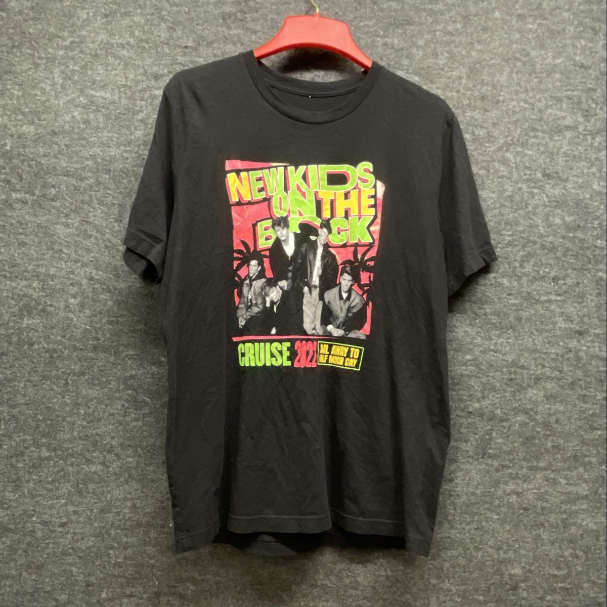 New Kids on the Block NKOTB Cruise 2022 Sail Away Half Moon Cay T-Shirt Sz L
