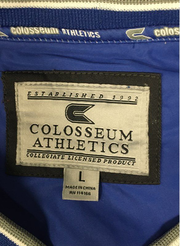 Colosseum Athletics Men's Kentucky Wildcats Blue V-Neck Pullover Windbreaker L