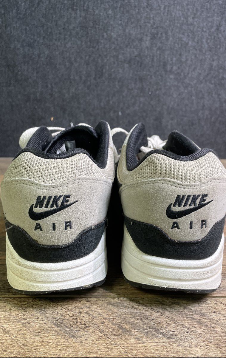 Nike Air Max 1 Essential White Pure Platinum Black Sneakers Men's Size 9.5