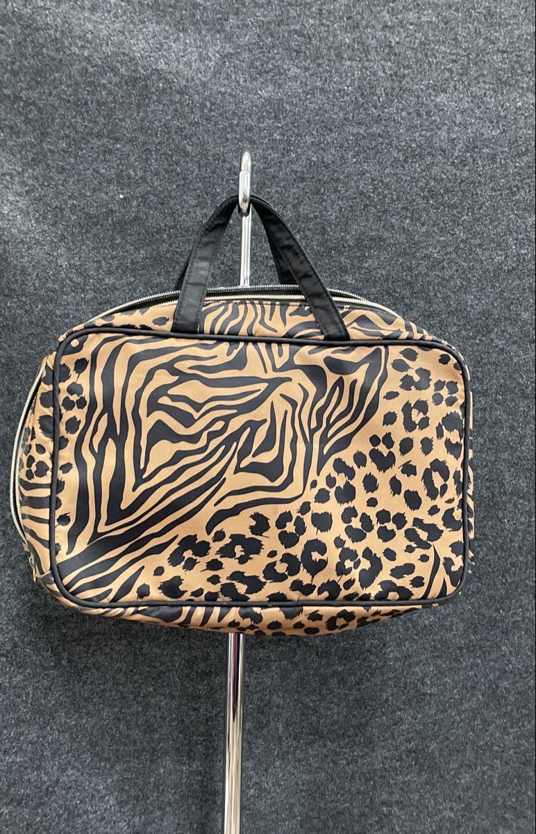 Jessica Simpson Mixed Animal Print Cheetah Zebra Large Fabric Tote Handbag Bag