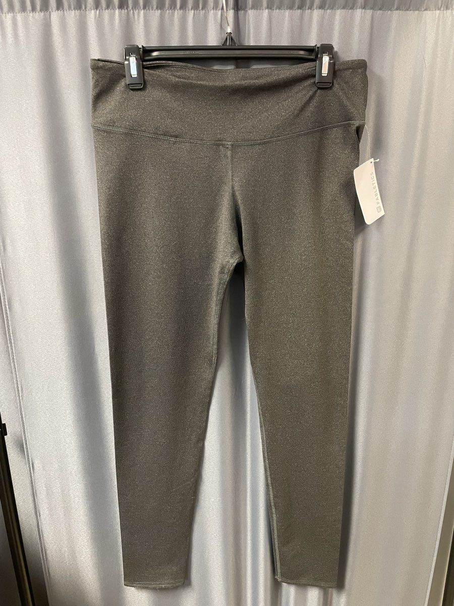 Fabletics Women's Grey Salar Athletic Leggings NWT Sz L