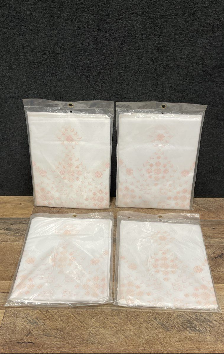 Vintage Vogart Crafts Stamped Quilt Blocks Daisy Triangles 18 Inch Sq Lot of 4