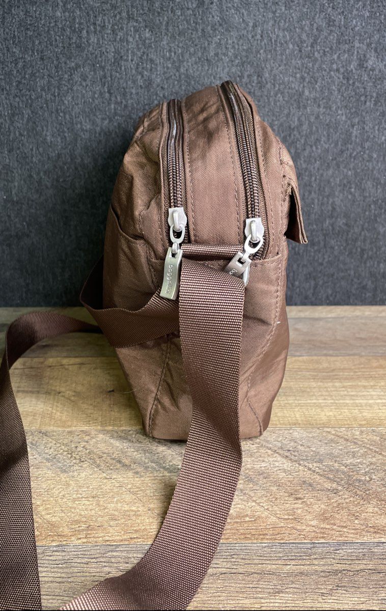 Baggallini Brown Nylon Triple Zip Crossbody Bag Red Interior Organizer