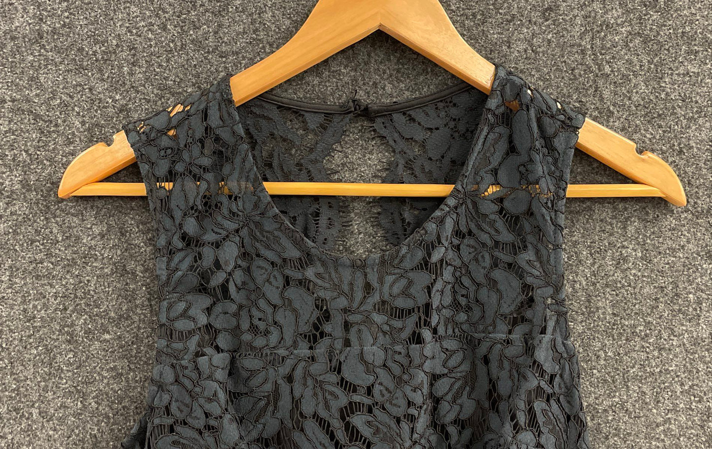 Banana Republic Women's Navy Blue Floral Lace Sleeveless Sheath Dress Sz 0 NWT