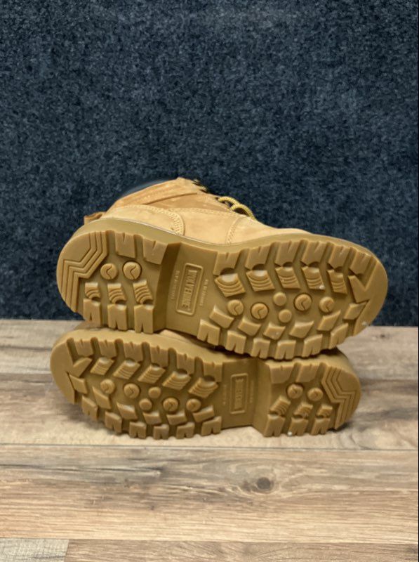 Wolverine Wheat Leather 6-Inch Soft Toe Work Boots Women's Size 7.5
