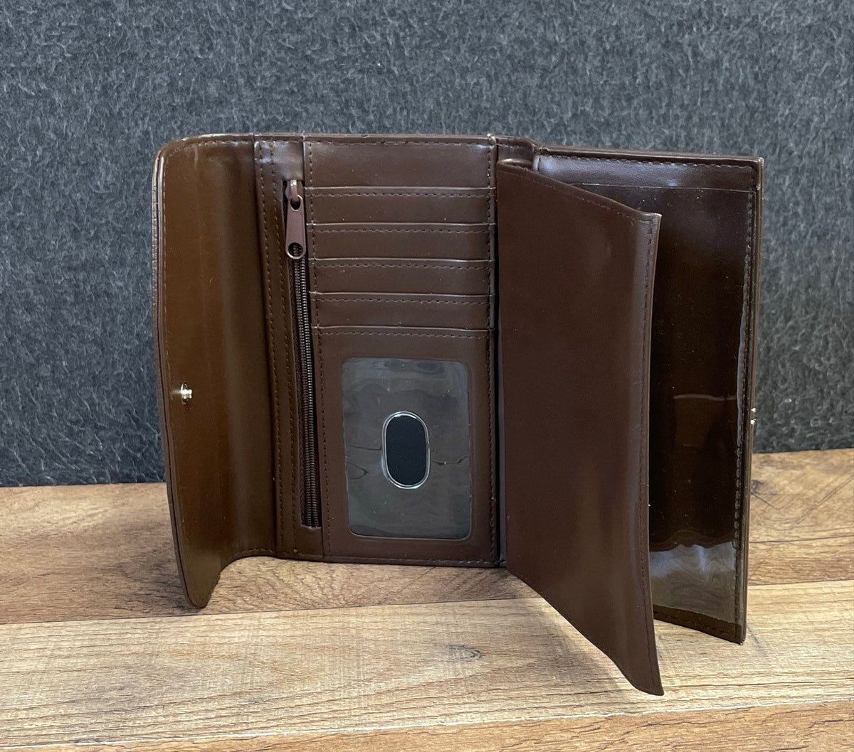 Buxton Pebbled Leather & Wrangler Quilted Vegan Leather Wallet Lot of 2 Brown