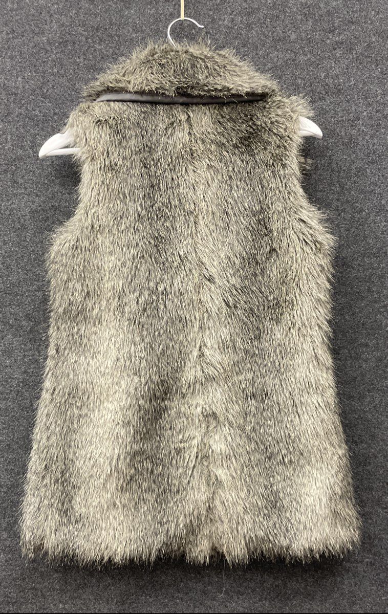 F&F Women's Gray Faux Fur Vest Oversized Collar Open Front Size 8