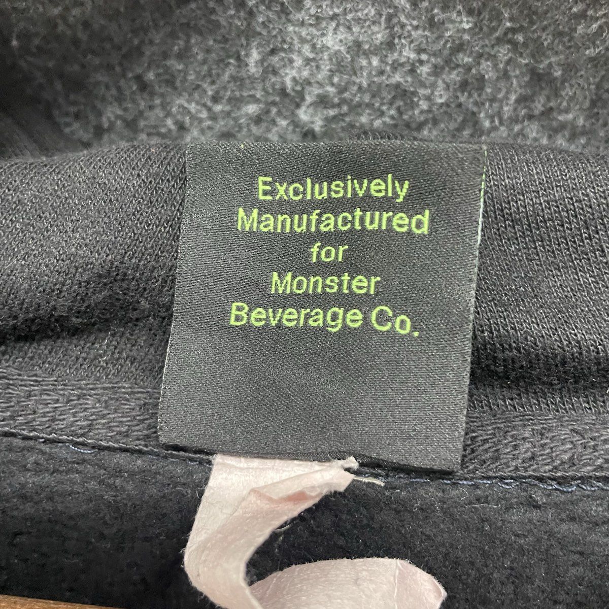 Monster Energy Men's Black Pullover Hoodie Screen Print Claw Logo Sz Small