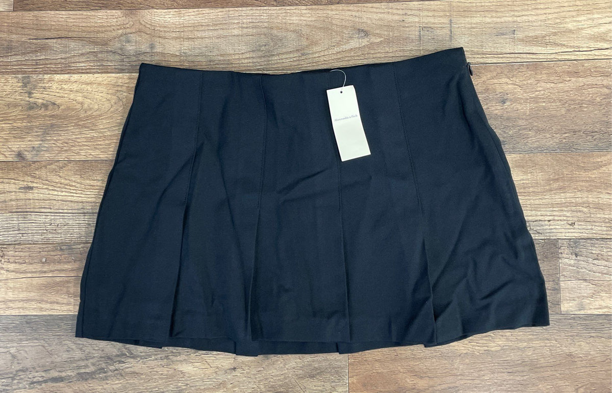 Abercrombie & Fitch Women's Black Pleated Skirt Built In Shorts Sz S NWT