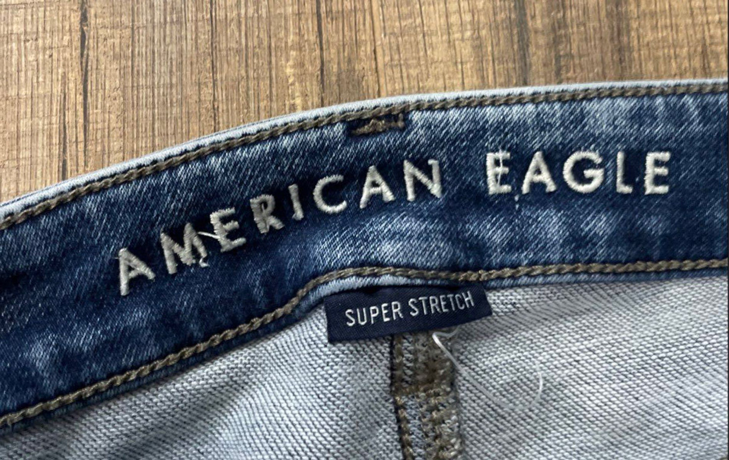 American Eagle Women's Blue Super Stretch Distressed Skinny Jeans Sz 6 Regular