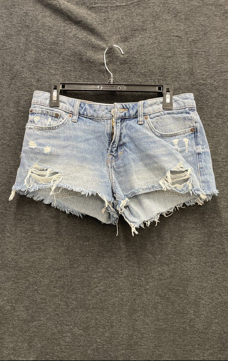 Lucky Brand Women's The Cut Off Denim Shorts Light Wash Distressed Sz 4/27