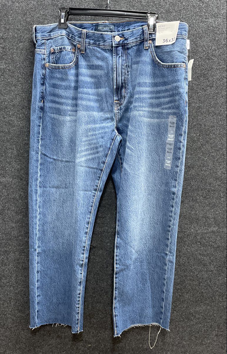 Aeropostale Men's Relaxed Taper Jeans Blue Raw Hem Sz 36x32 NWT