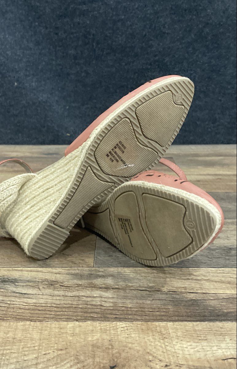 Rialto Coya Coral Pink Laser Cut Espadrille Wedge Sandals Women's Size 9