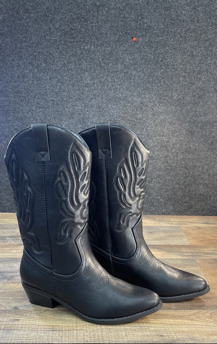 Black Mild-Calf Western Cowboy Boots Embroidered Pointed Toe Women's Size 8.5