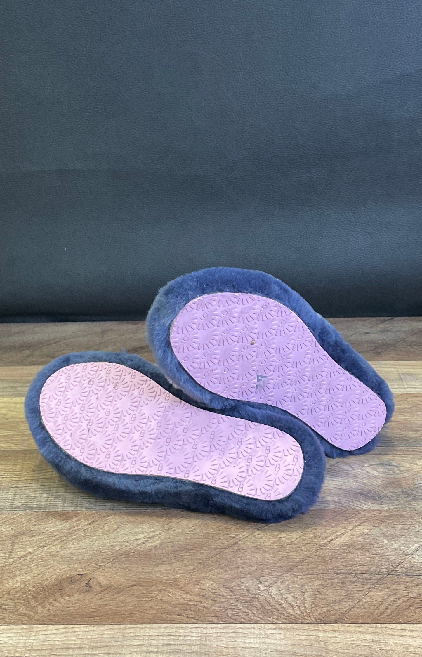 UGG Fluff Yeah Slide Pink Blue Marble Sheepskin Slipper Slides Kids Size 3