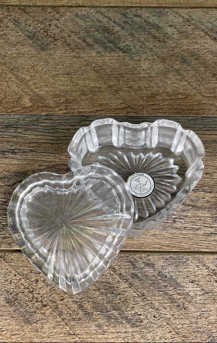 Eternal Crystal Heart Box Lidded Trinket Dish 24% Lead Crystal 3.5" Vintage