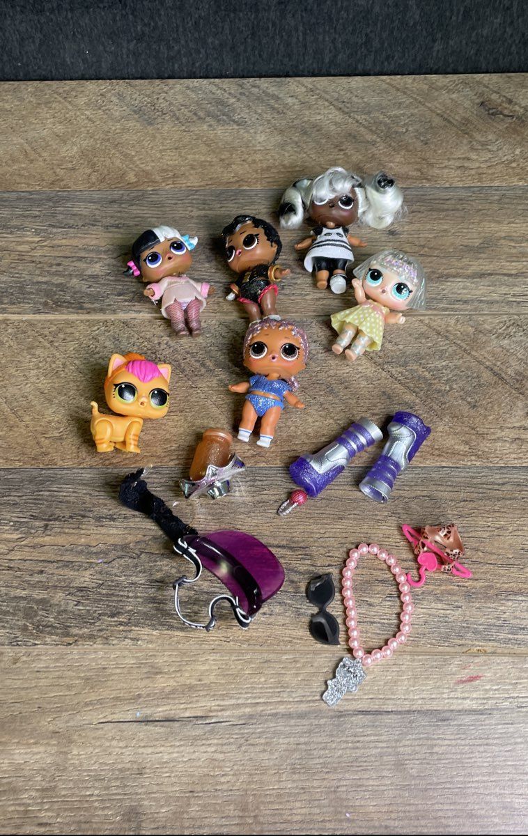 LOL Surprise Doll Lot 2 OMG Dolls 20 Tots 1 Pet & Accessories MGA