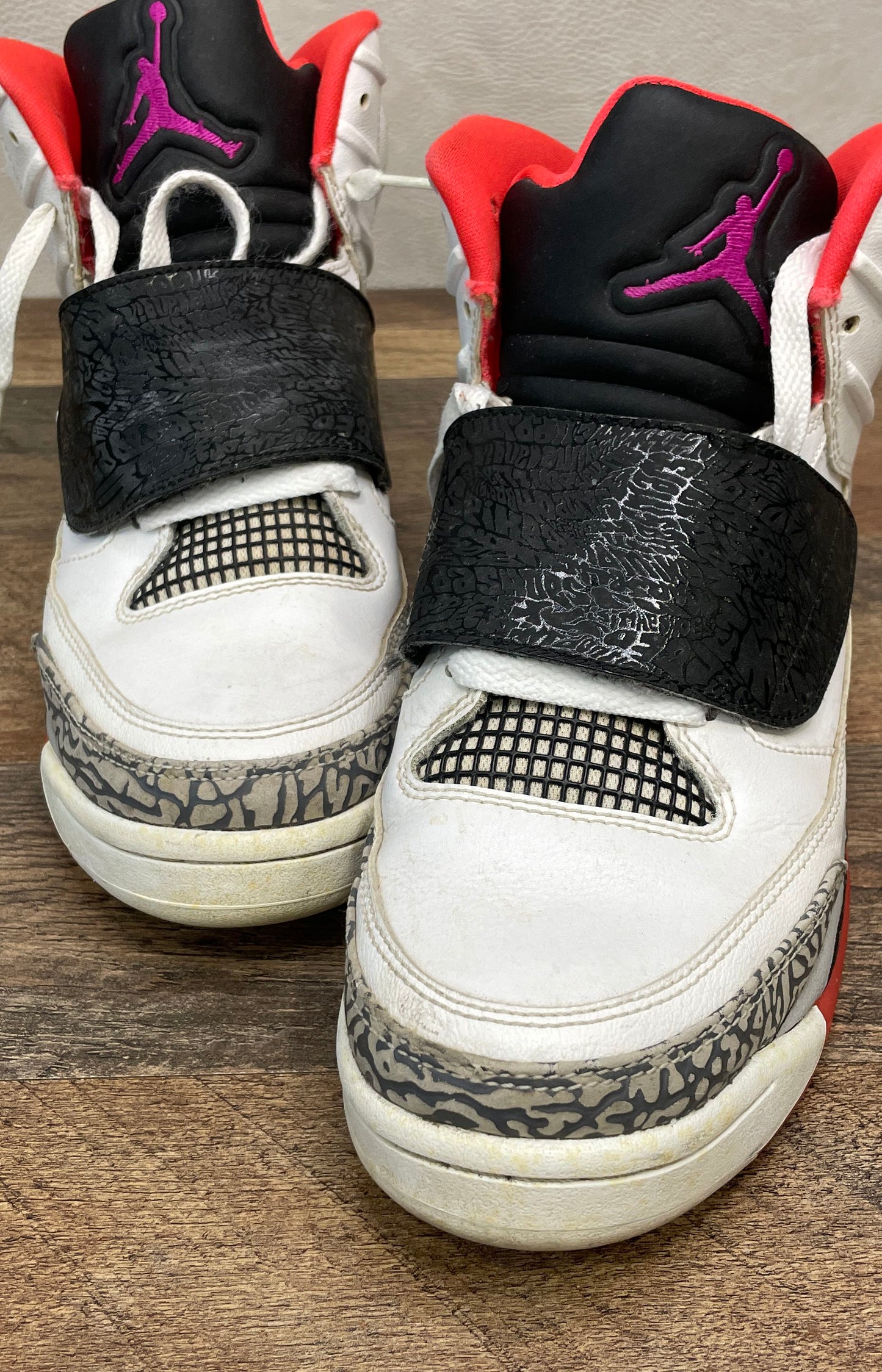 Nike Air Jordan Son of Mars White Fuchsia Flash Youth Sneakers Size 7Y