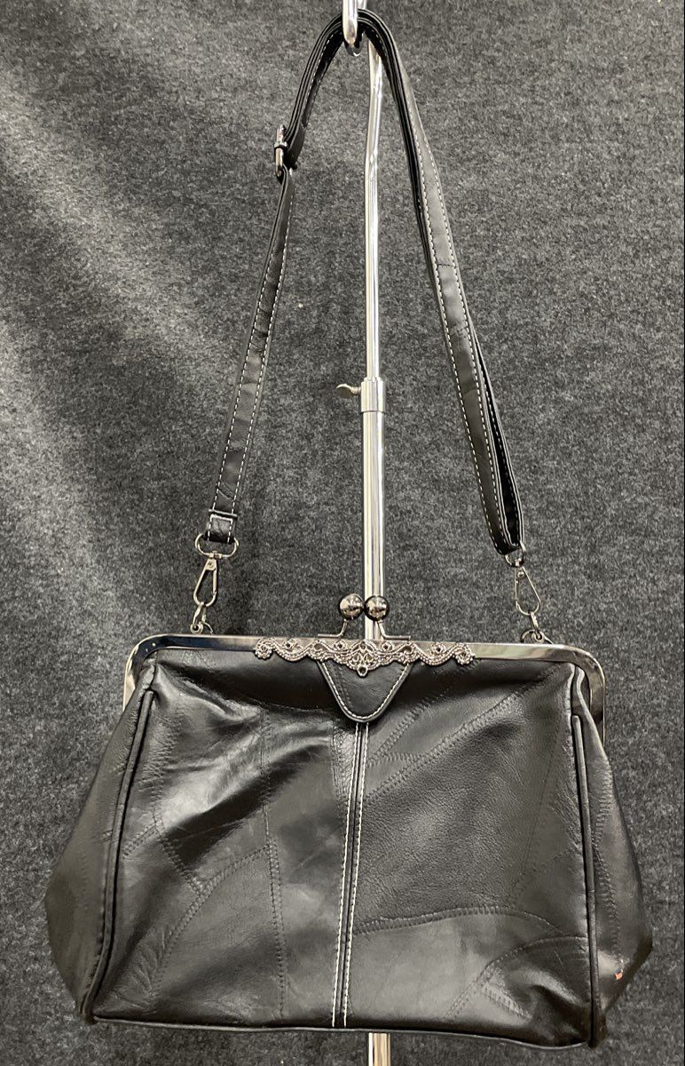 Vintage Black Leather Patchwork Kiss Lock Crossbody Bag Silver Filigree Frame
