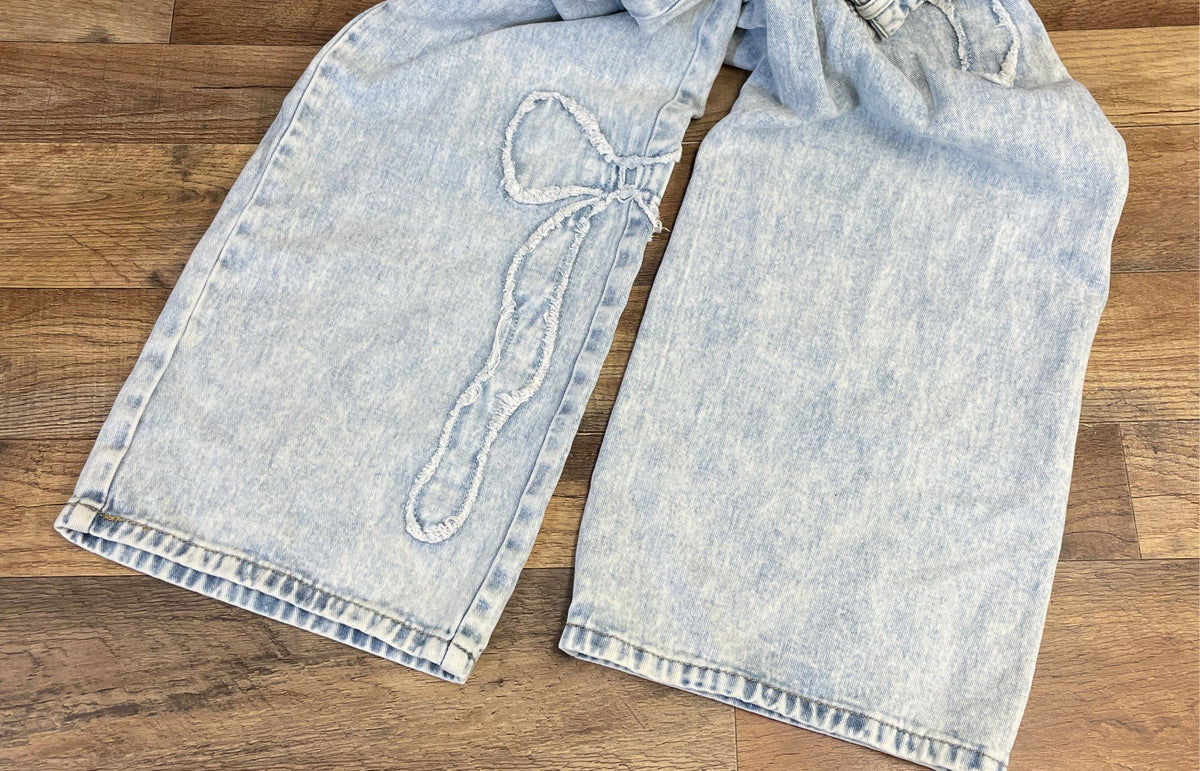 Telepatia Women's Light Wash Raw Hem Bow Wide Leg Denim Jeans Sz 11/30