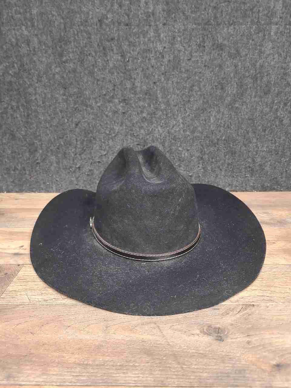 Justin Men's Black Felt Cowboy Hat Milano Cattleman Crease Studded Sz 7 1/8