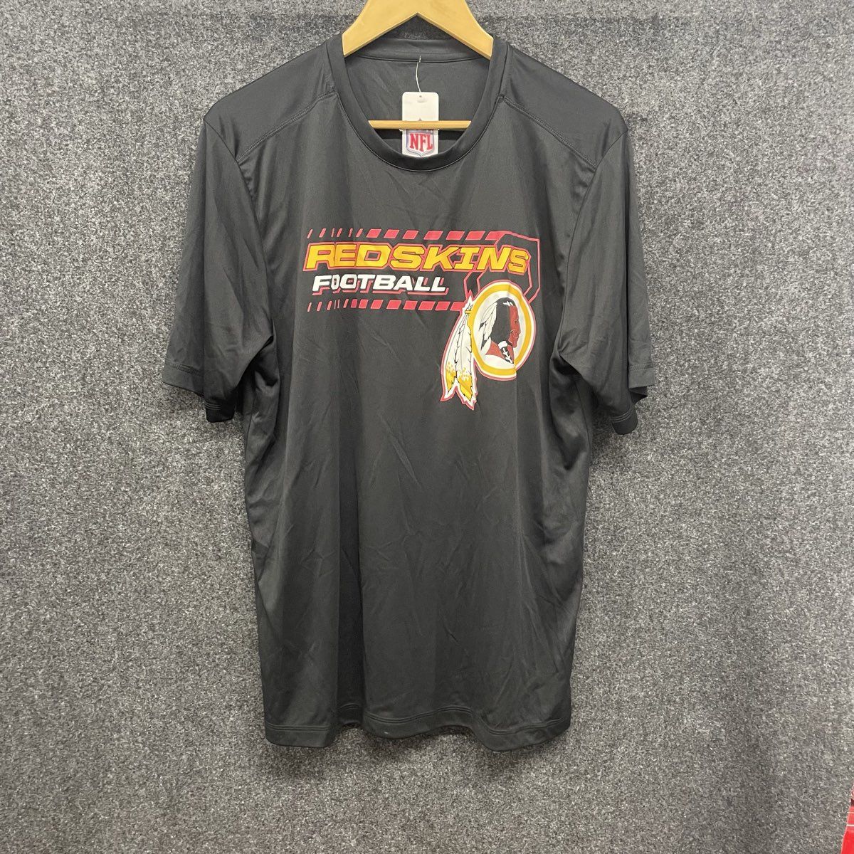 NFL Team Apparel Men's Washington Redskins Football Shirt Black NWT Size Large