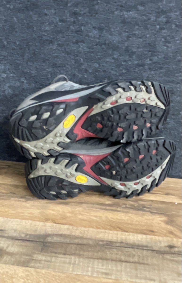 The North Face Hedgehog Hike Gray Red Vibram Hiking Shoes Men's Size 11