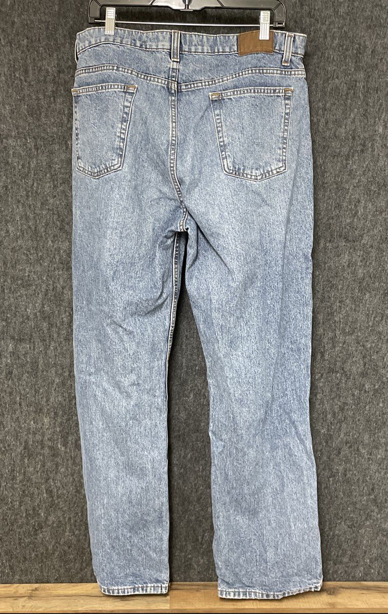 St. John's Bay Men's Classic Fit Light Wash Blue 100% Cotton Jeans XL 38x32