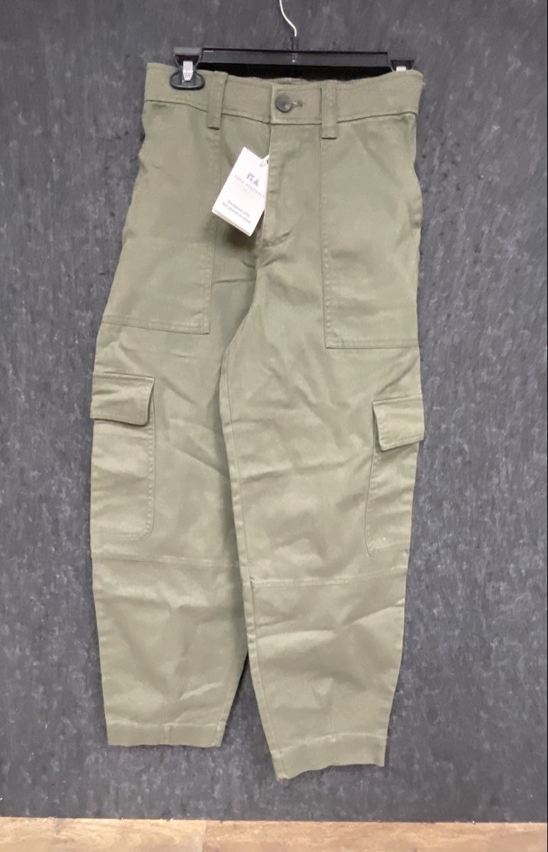 Free Assembly Women's Cargo Pocket Pants Kalamata Green Twill NWT Sz 2