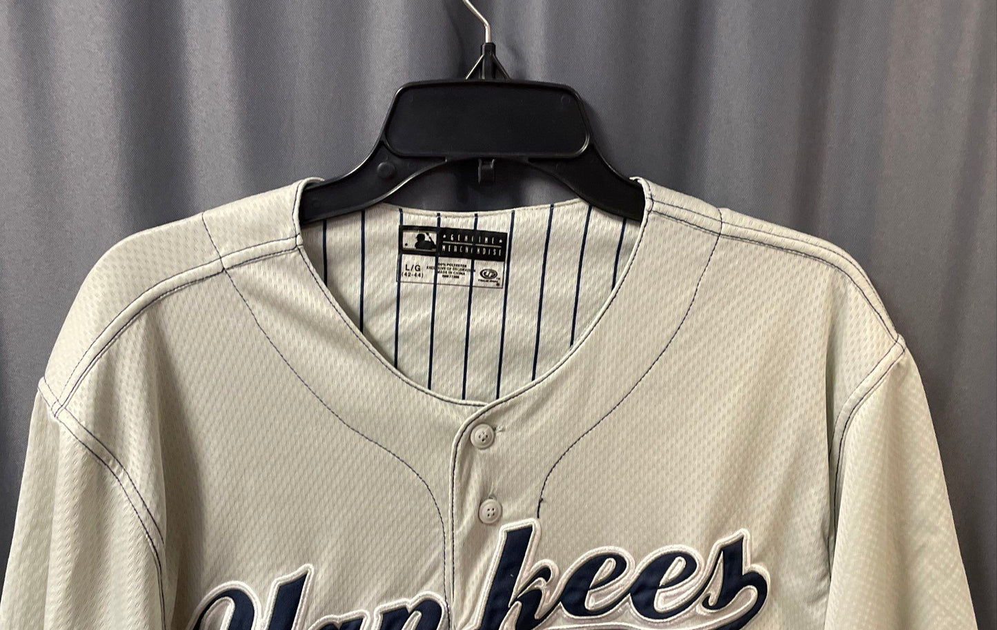 True Fan MLB Men's New York Yankees Baseball Jersey Cream Button Up Sz L 42-44