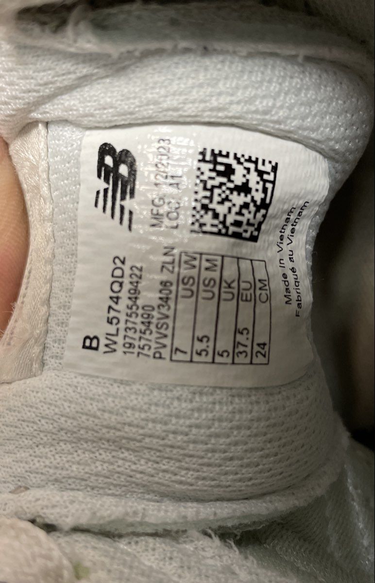 New Balance 574 Sage Off White Women's Sneakers Size 7 WL574QD2