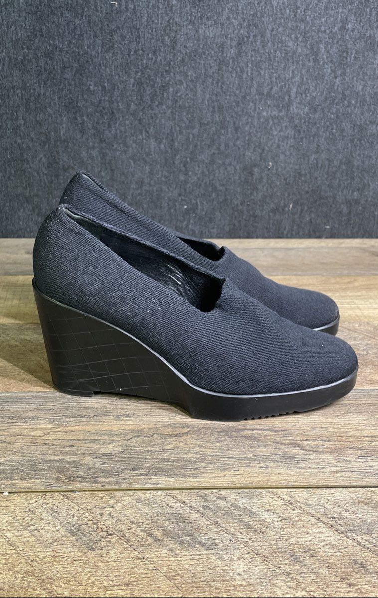 Vintage Robert Clergerie Black Stretch Fabric Wedge Pump Heels France Size 5.5