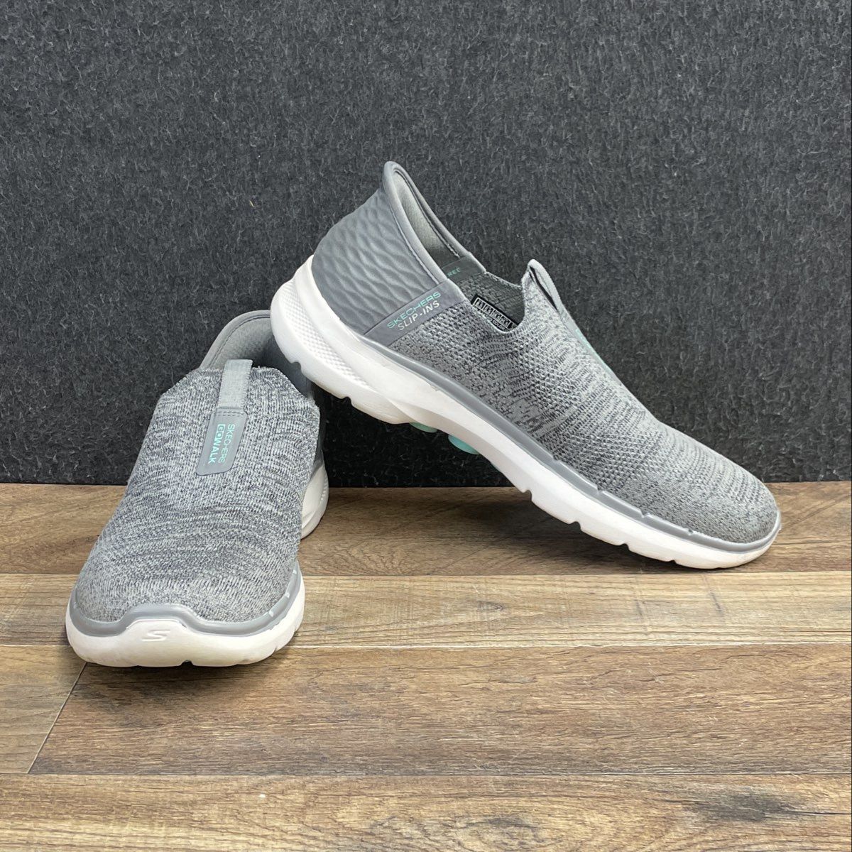 Skechers Hands Free Slip-Ins Go Walk 6 Grey Sneakers Size 8.5