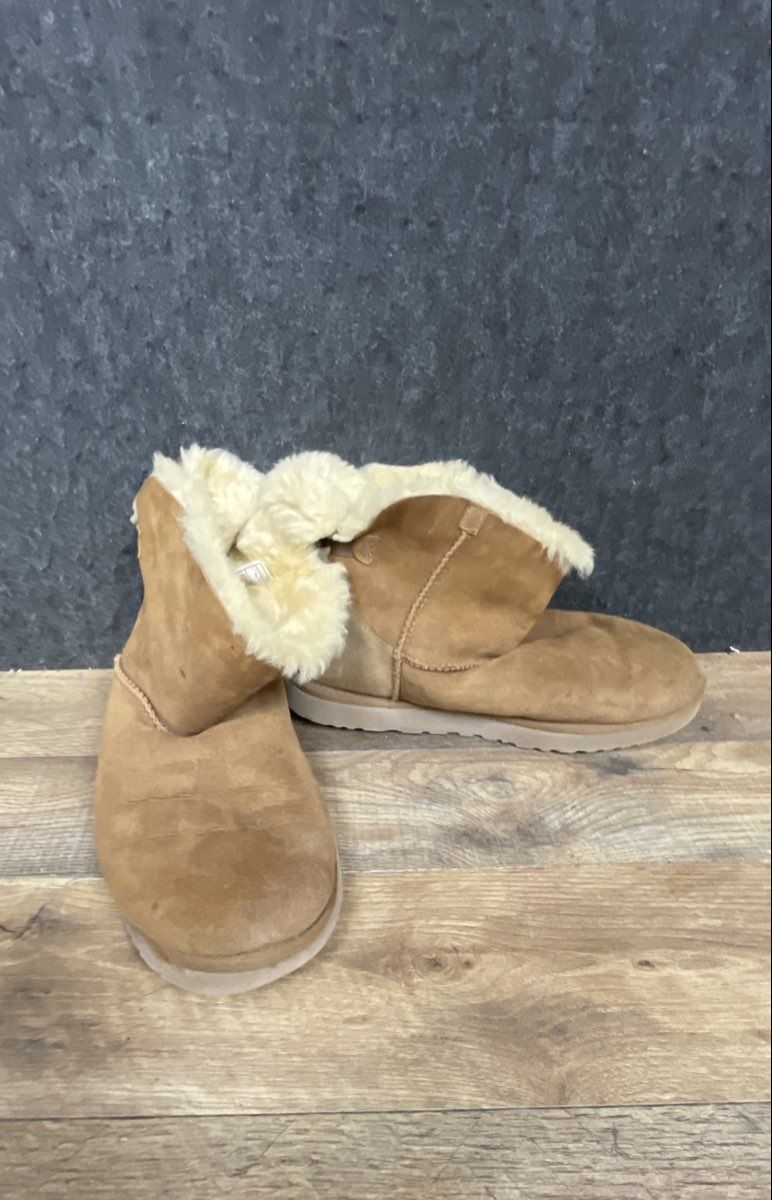 UGG Mini Bailey Bow Chestnut Suede Sheepskin Boots Women's Size 11