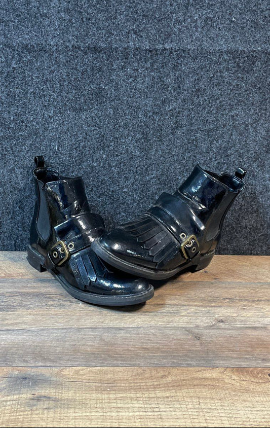 Marc Fisher Brigita Black Patent Kiltie Chelsea Ankle Boots Size 7.5