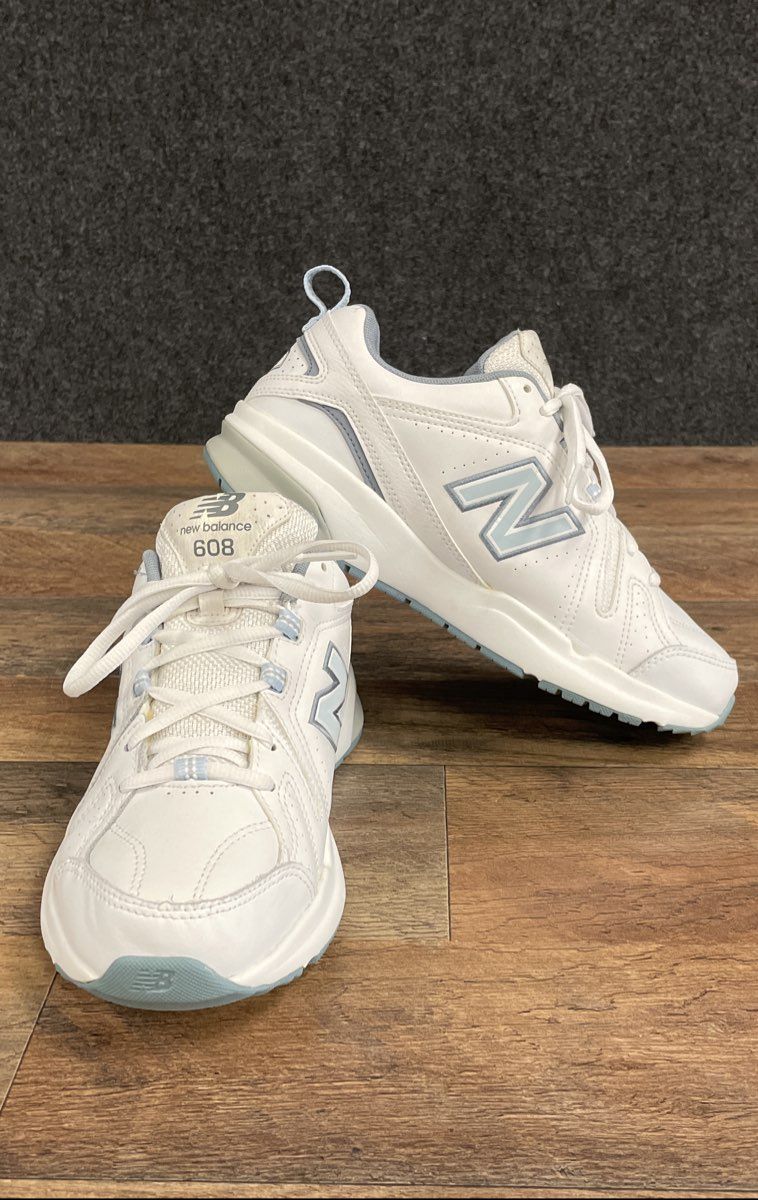 New Balance 608v5 White Light Blue Cross Training Shoes Women's Size 6.5 D Wide